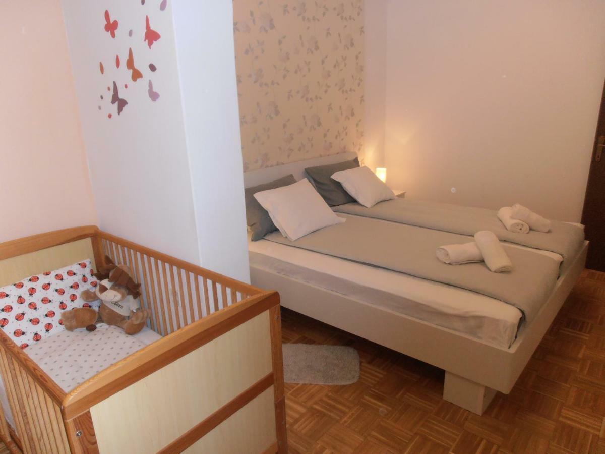 Apartment Steblaj Πούλα Εξωτερικό φωτογραφία