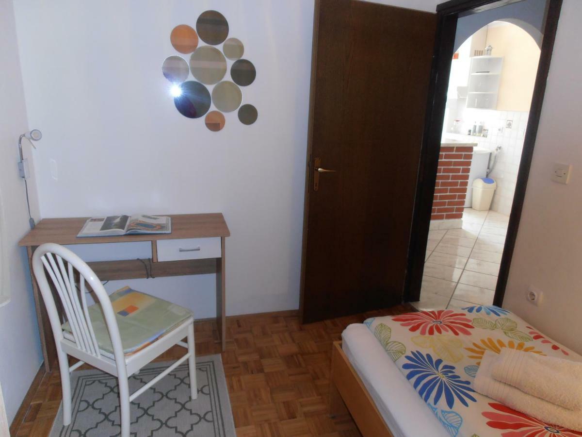 Apartment Steblaj Πούλα Εξωτερικό φωτογραφία