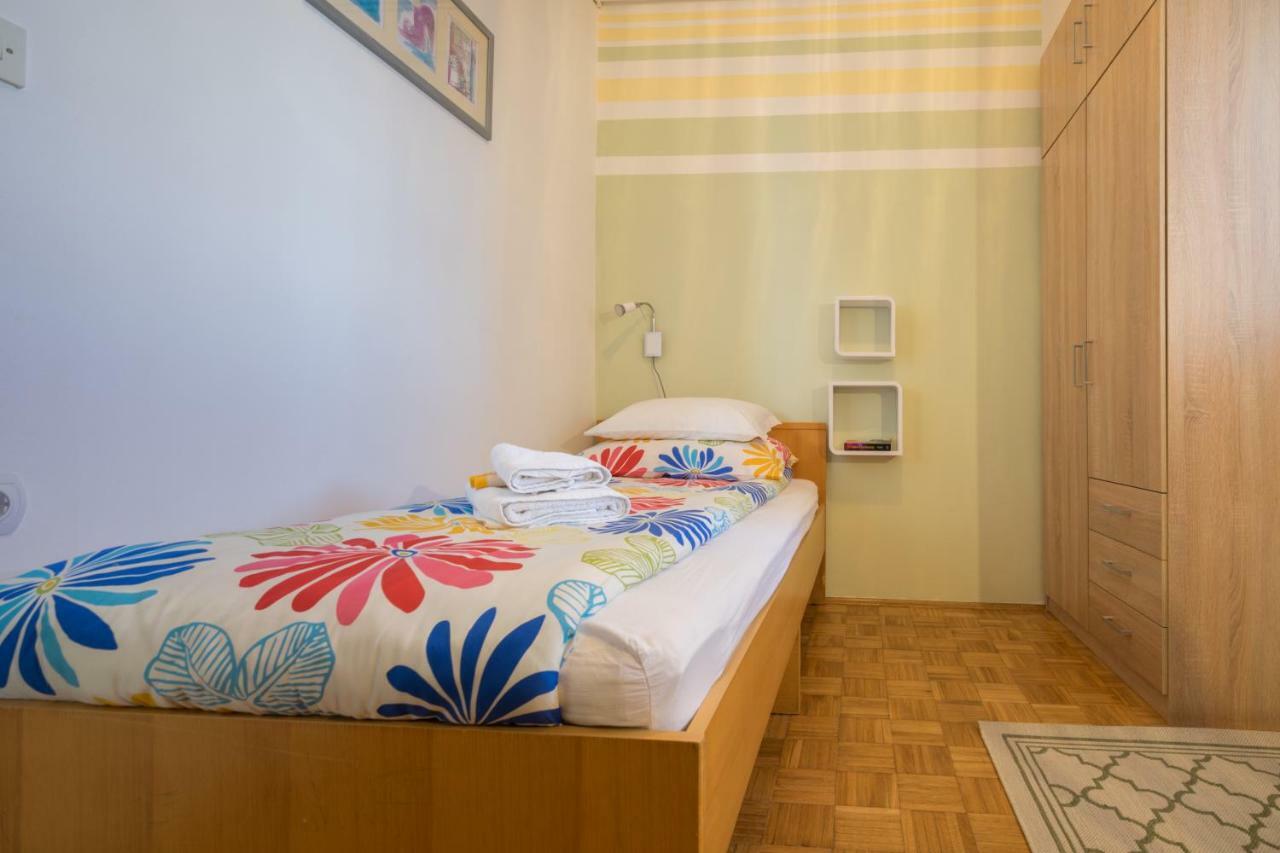 Apartment Steblaj Πούλα Εξωτερικό φωτογραφία