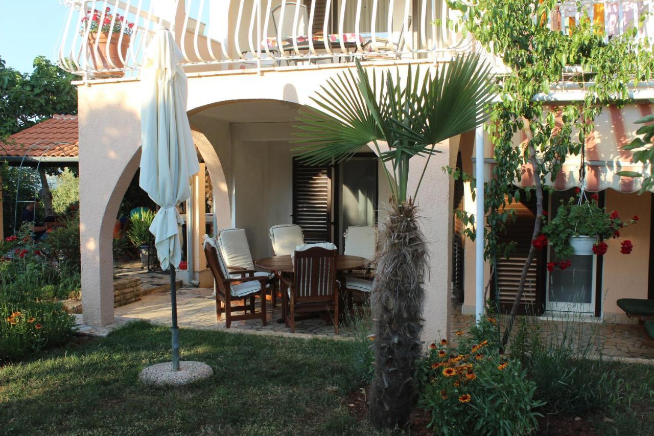 Apartment Steblaj Πούλα Εξωτερικό φωτογραφία